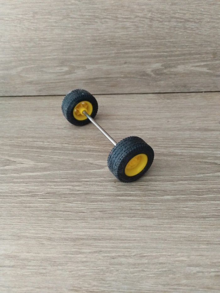 Train de pneu playmobil rallye vintage