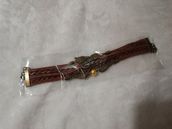 A saisir, beau bracelet " Harry Potter " ( bien lire svp )