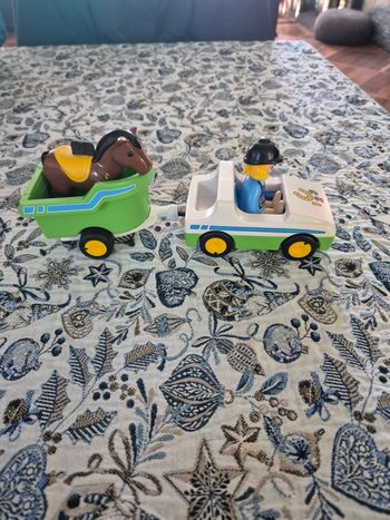 Playmobil 123 voiture avec remorque pour cheval