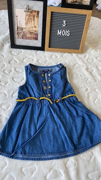 Robe 3 mois kiabi couleur jean