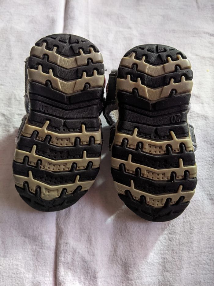 Chaussures Nice shoes Taille 20 - photo numéro 5