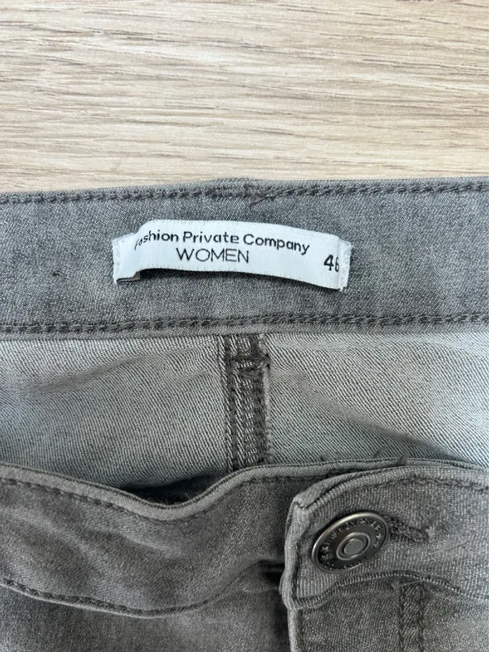 Pantalon gris FPC taille 46 - photo numéro 3