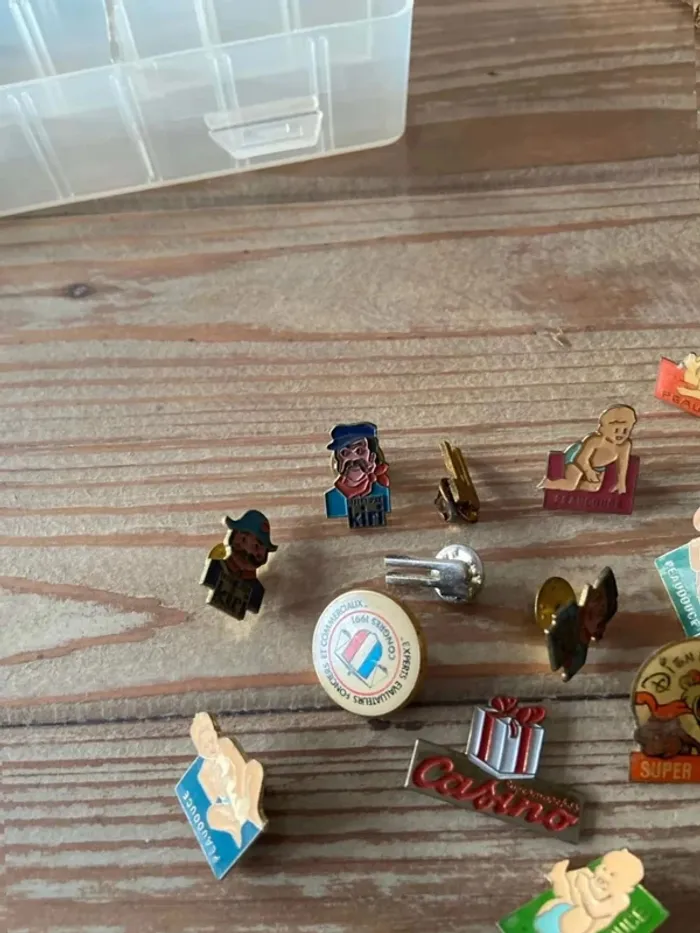 Lot de  pins - photo numéro 6