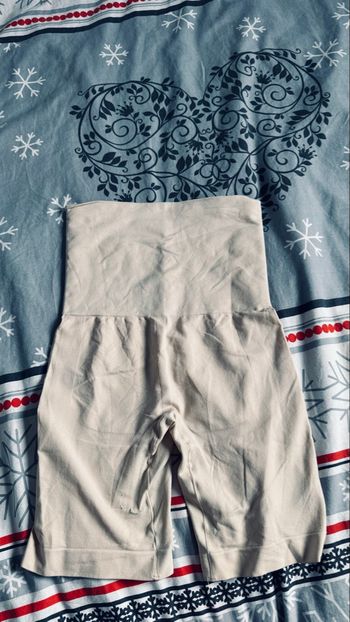 Short gainant postnatal de la marque  sweet birth
