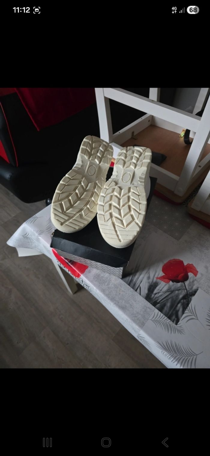 Chaussure de securite - photo numéro 3