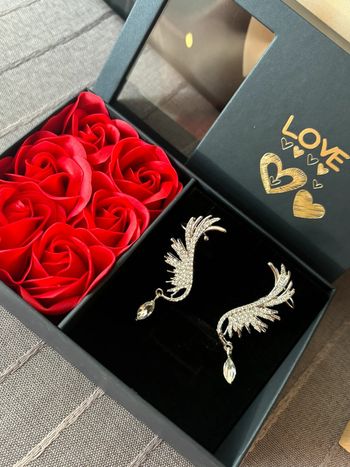 Magnifique boucles d’oreilles manchettes en forme d’ailes d’ange avec strass neuves