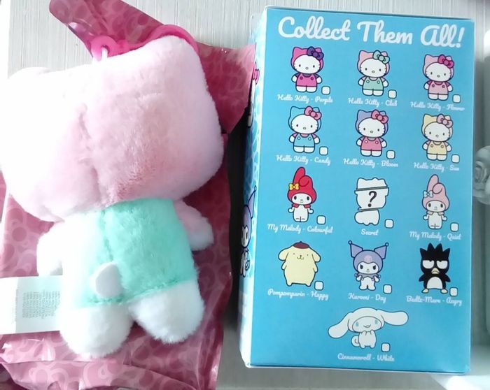 🍒 Porte-cles hello kitty and friends série 2 club 🍒 - photo numéro 2