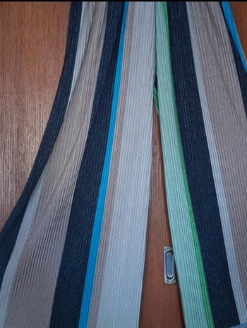 Pantalon ample plissé en lurex Neuf