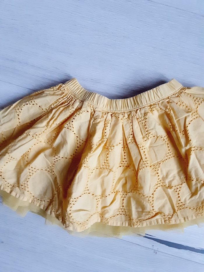 Vêtement bébé fille jupe jaune réversible à tulles et broderies Obaïbi 1 an 12 mois - photo numéro 4