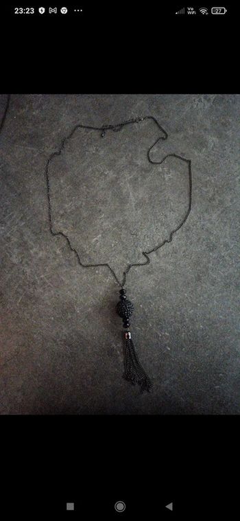 Collier boule et chaines