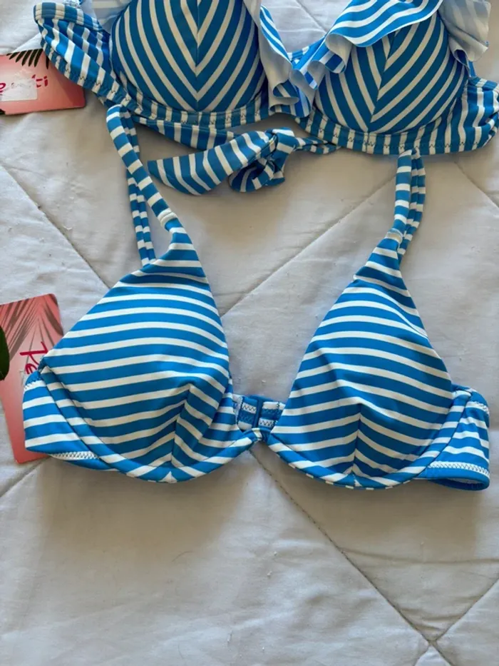 Lot 2 hauts de maillot de bain bikini bleu blanc rayé coque armature taille XS/34 Penti neuf - photo numéro 2