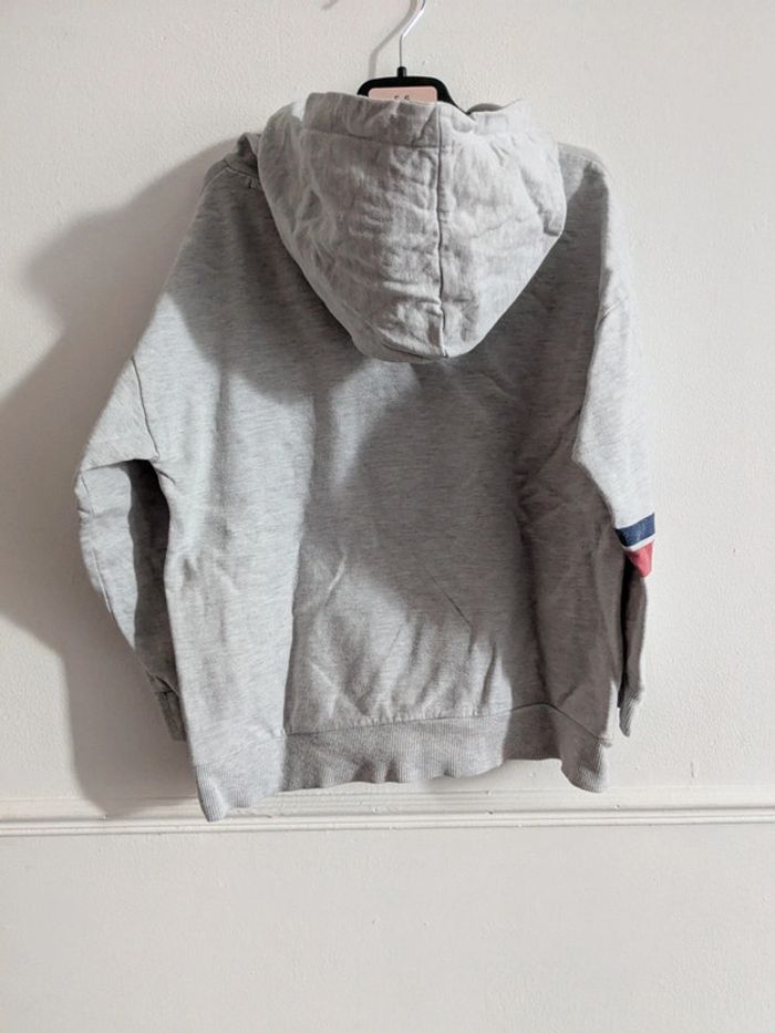 Sweat gris marvel 8 ans - photo numéro 5