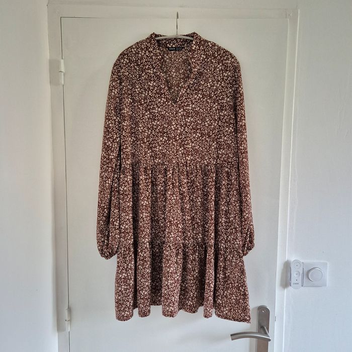 Robe fleurie marron et blanc - Shein - Taille M : 38 - 40