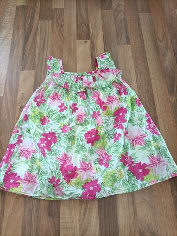 Jolie robe sans manches d'été fleurie 1 an neuve