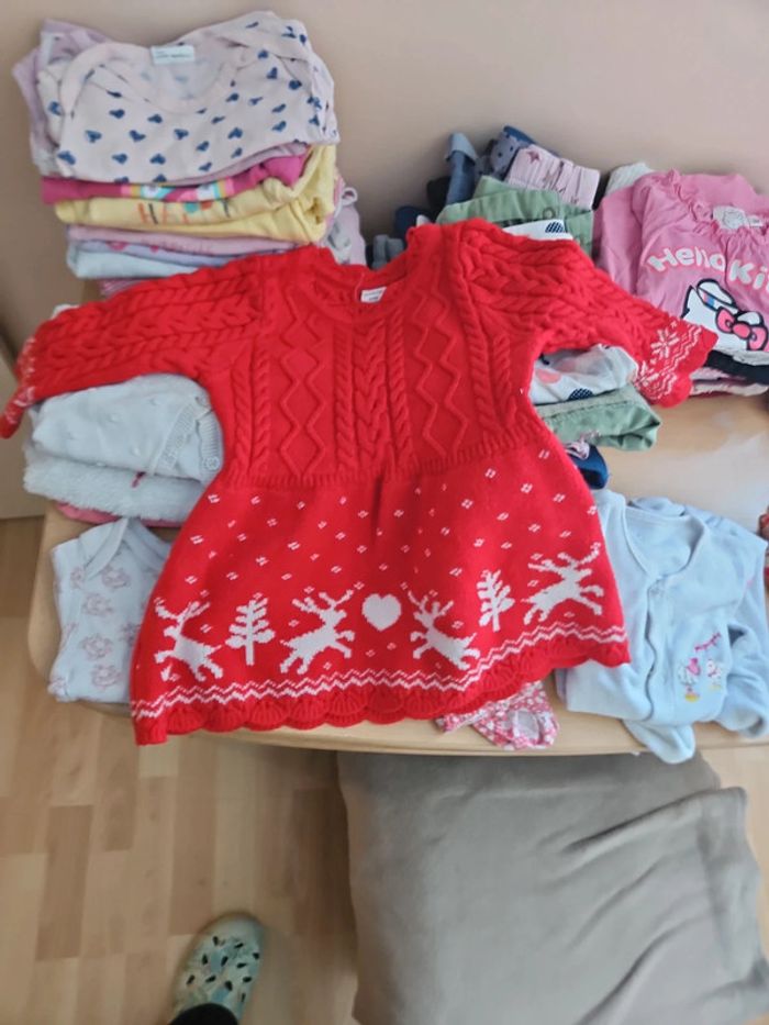 Lot vêtements fille 9 mois - photo numéro 3