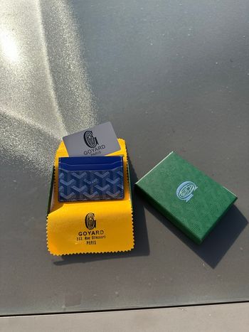 Porte carte Goyard bleu