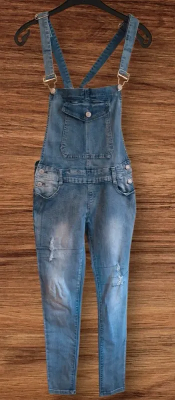 Salopette en jean taille S - Style décontracté & tendance ! 👖