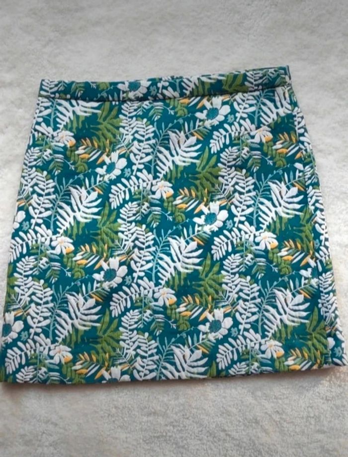 Mini jupe Caroll 40 marguerites fleurs bleu vert blanc neuf - photo numéro 6