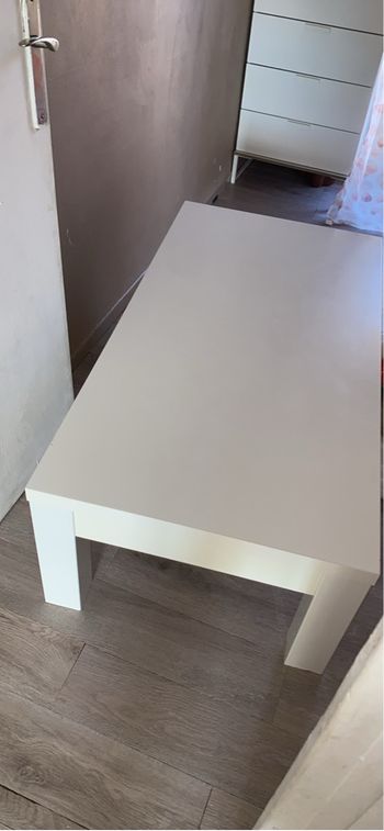 Table basse blanche laquée