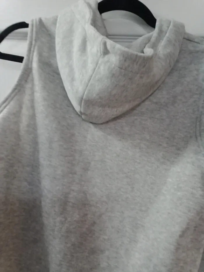 Veste sans manche grise - photo numéro 6