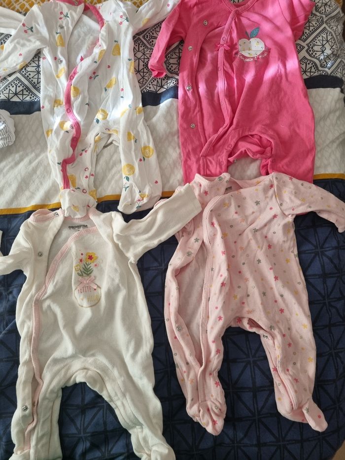 Pyjama taille 3 mois - photo numéro 2