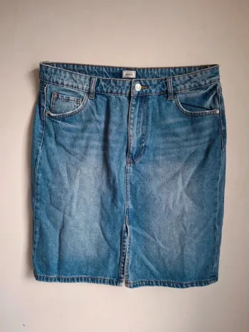 Jupe en jean Pimkie - en très bon état - taille 42