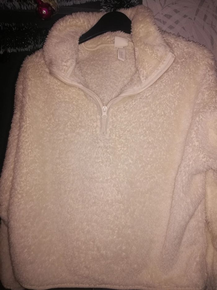 Pull h&m taille xs - photo numéro 1