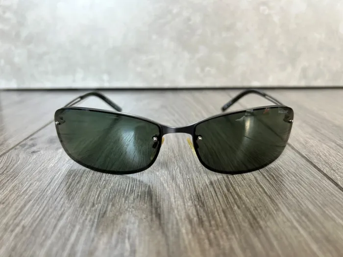 Lunettes de Soleil Police Neuves - photo numéro 2