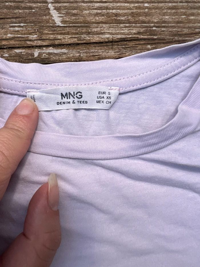 TEE shirt mango taille S étoiles strass épaules - photo numéro 3