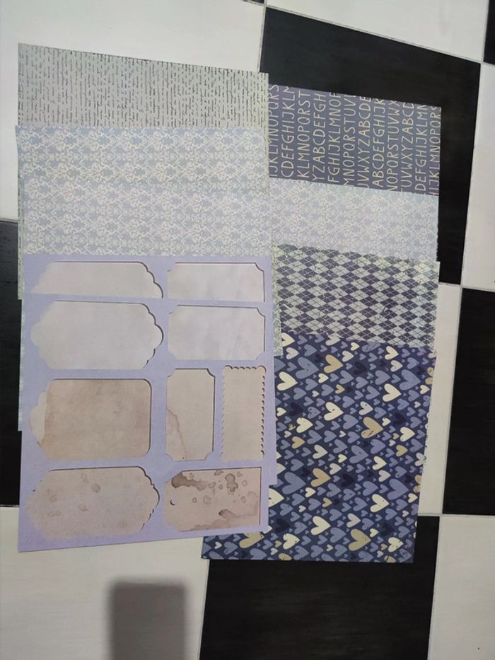 Lot de 14 feuilles recto verso cartonnées 30 x 30 cm #103