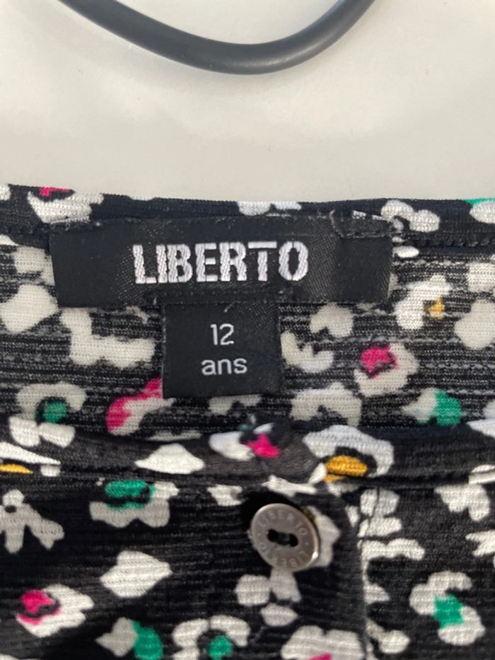Blouse taille 12 ans noir avec fleur multicolore marque liberto - photo numéro 3