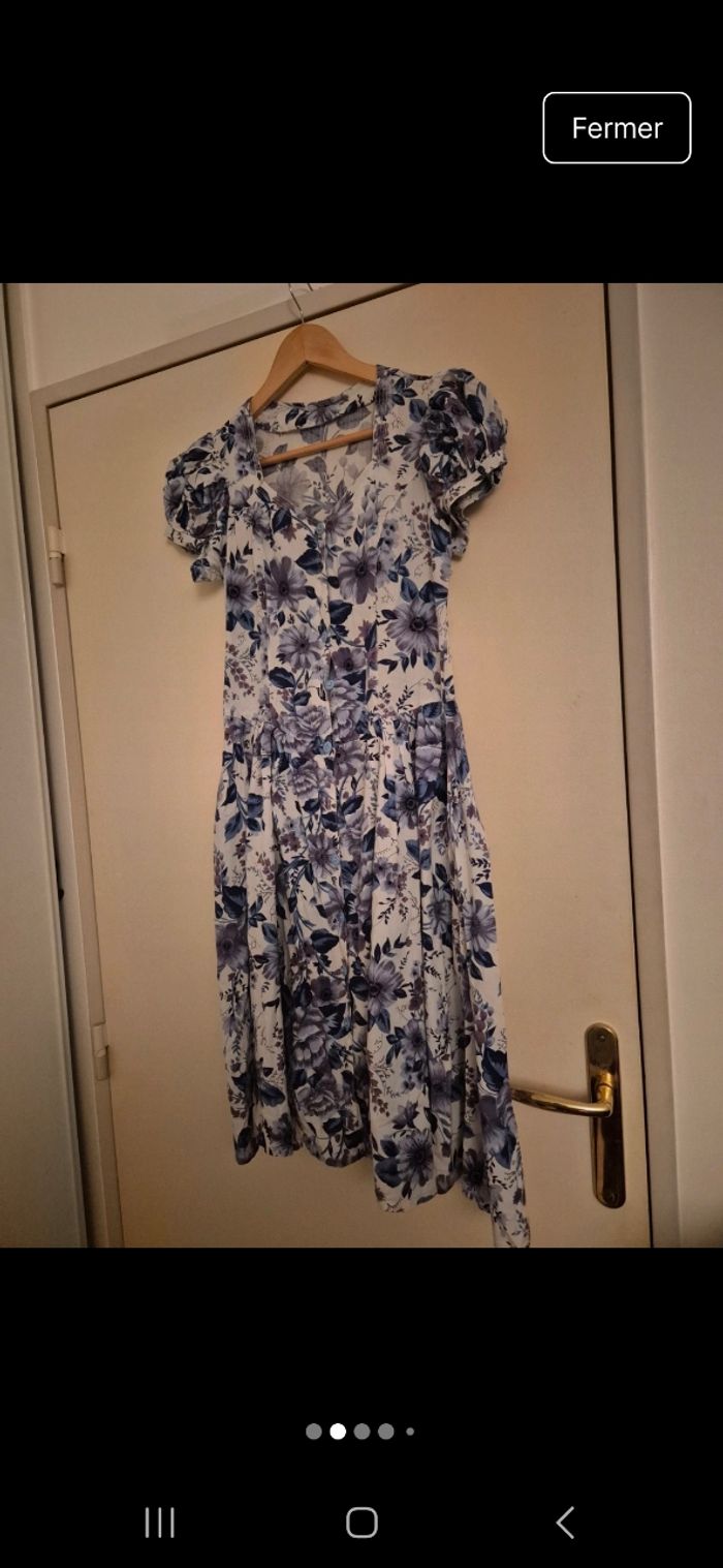 Robe vintage à fleurs 🌸 - photo numéro 2