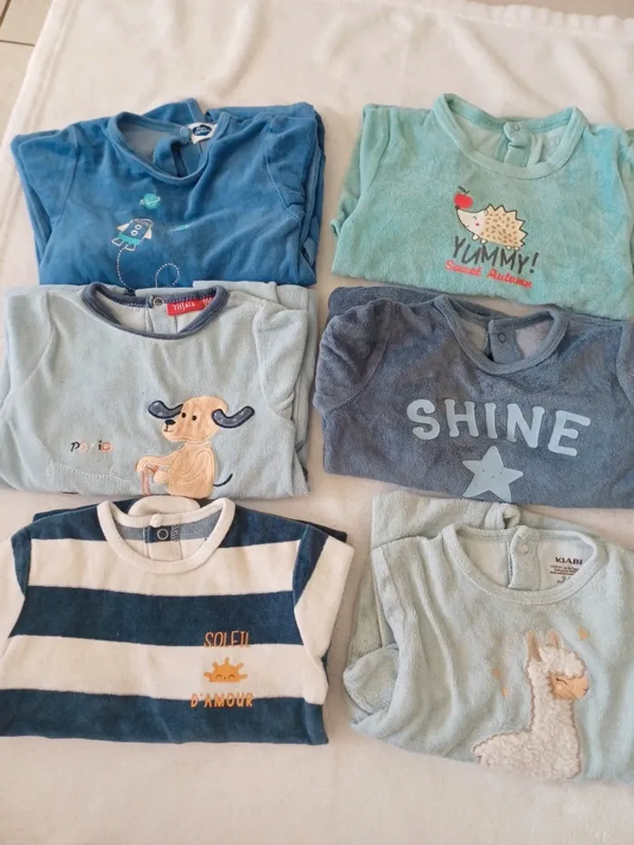 Lot 6 pyjamas velours 9 mois