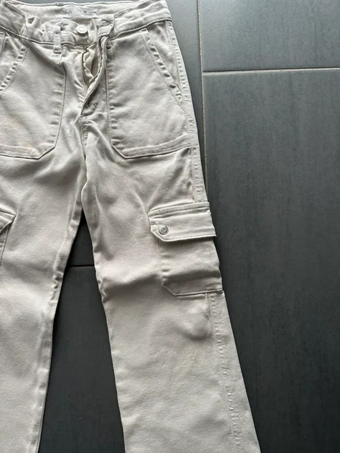 Jean cargo fille Zara 10 ans beige - photo numéro 2