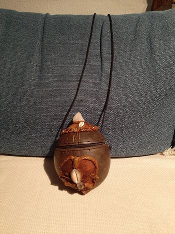 Sac bandoulière fait à partir d une vrai noix de coco