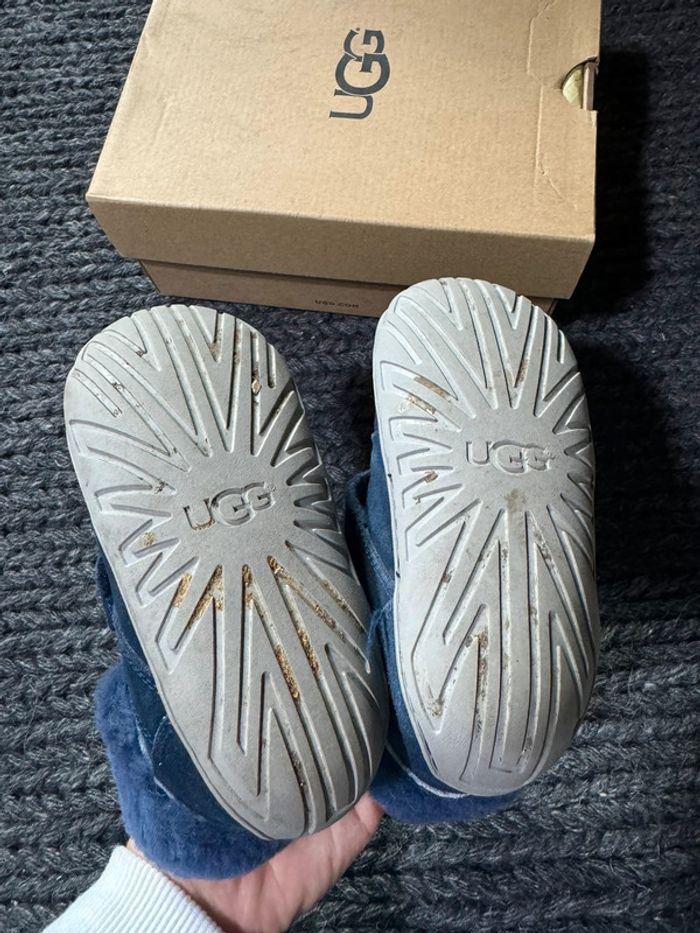 Chaussures UGG jorgen 25 - photo numéro 3