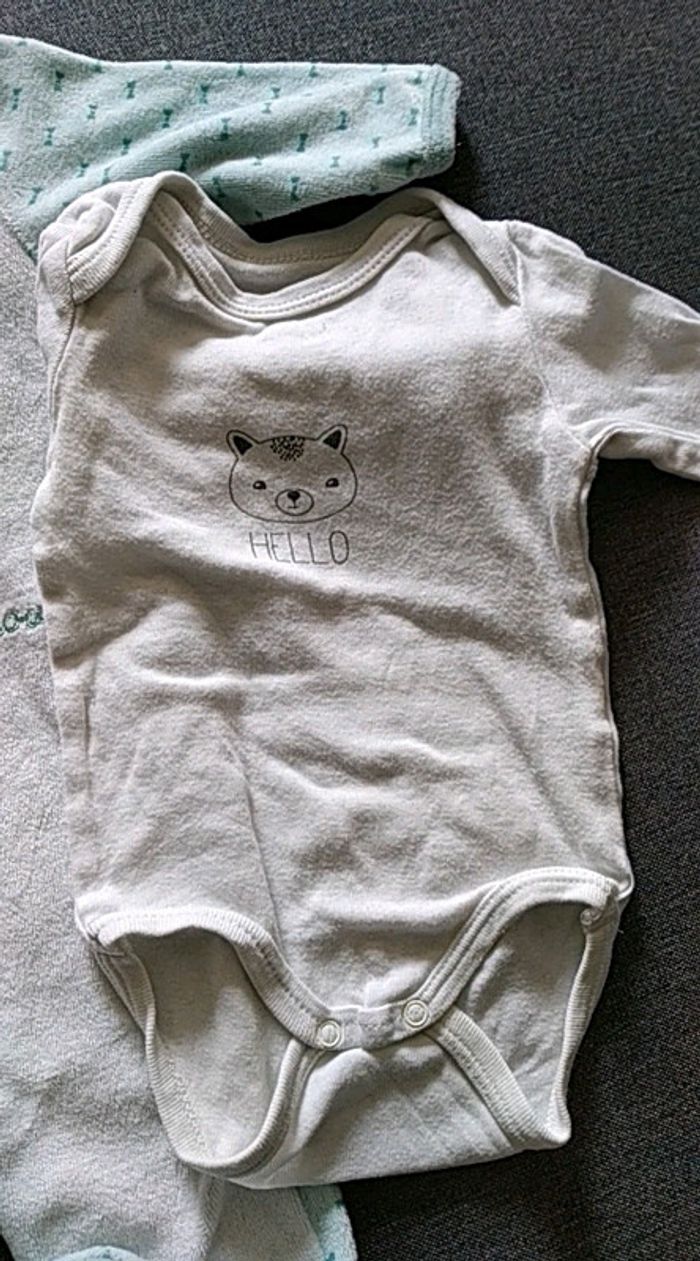 Lot pyjama /body - photo numéro 3