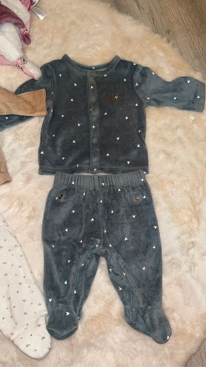 Pyjamas 2 pièces - photo numéro 3