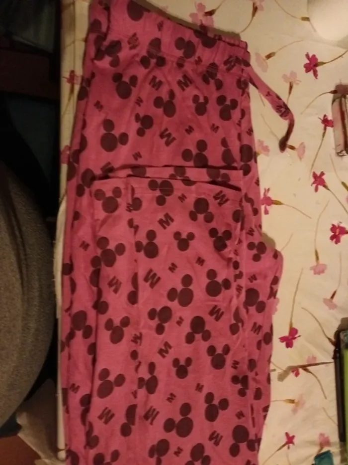 Bas de pyjama femme Disney taille 42 44