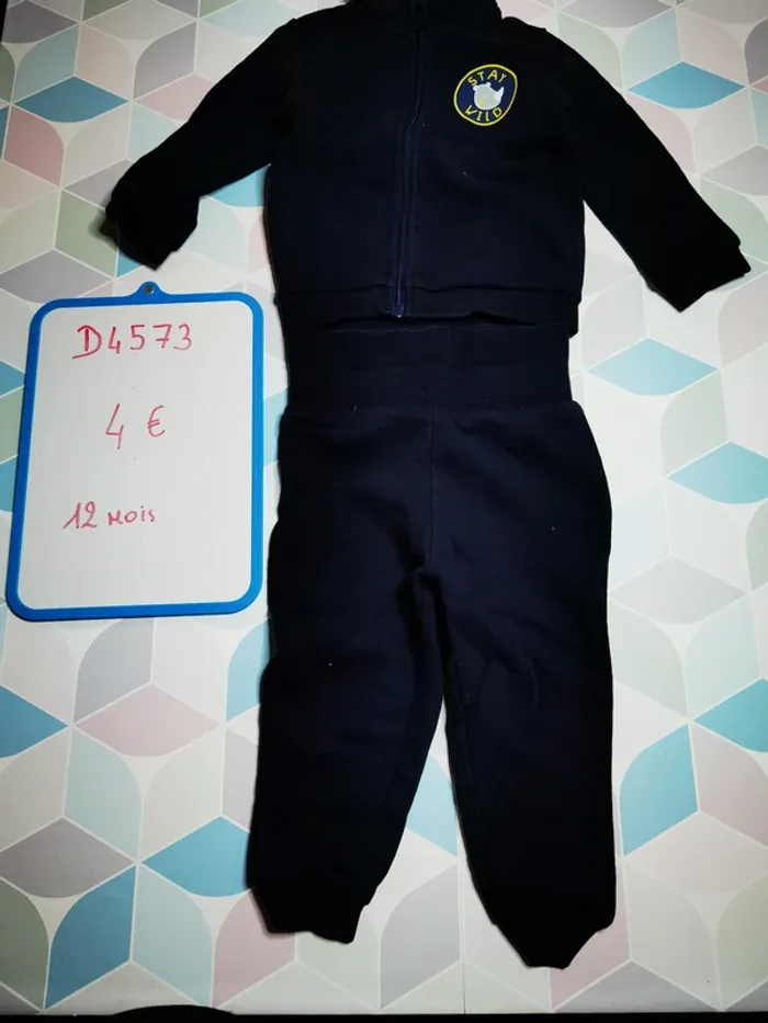 D4573 - ensemble garçon 12 mois