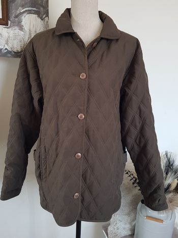 Veste matelassée marron kaki Taille 42/44, 56cm aux aisselles.