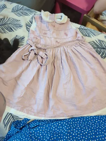 Robe petites fleurs brodées