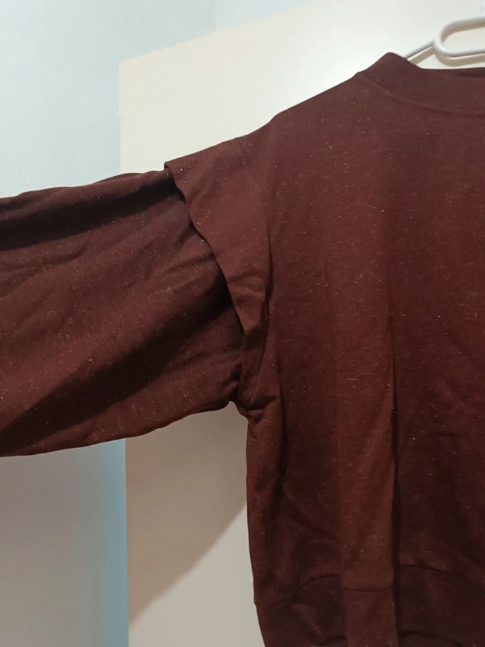 Pull bordeaux pailleté - photo numéro 2