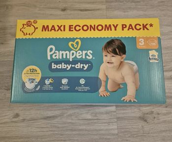 Couche pampers taille 3 x136