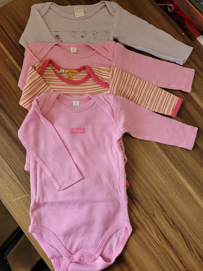 Lot 5bodys manches longues 6mois