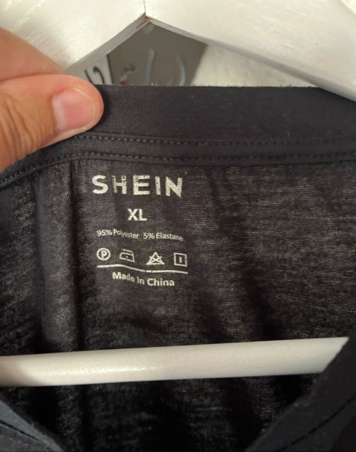 Tee shirt femme « Shein » - photo numéro 4