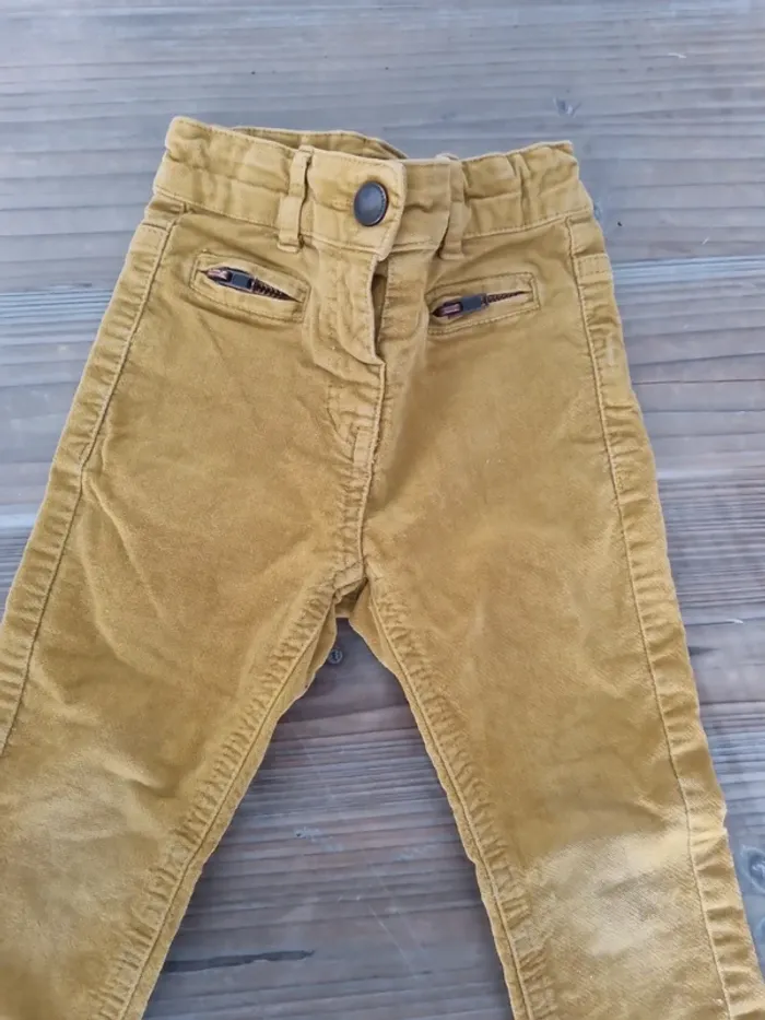 Pantalon jaune moutarde velours - photo numéro 2