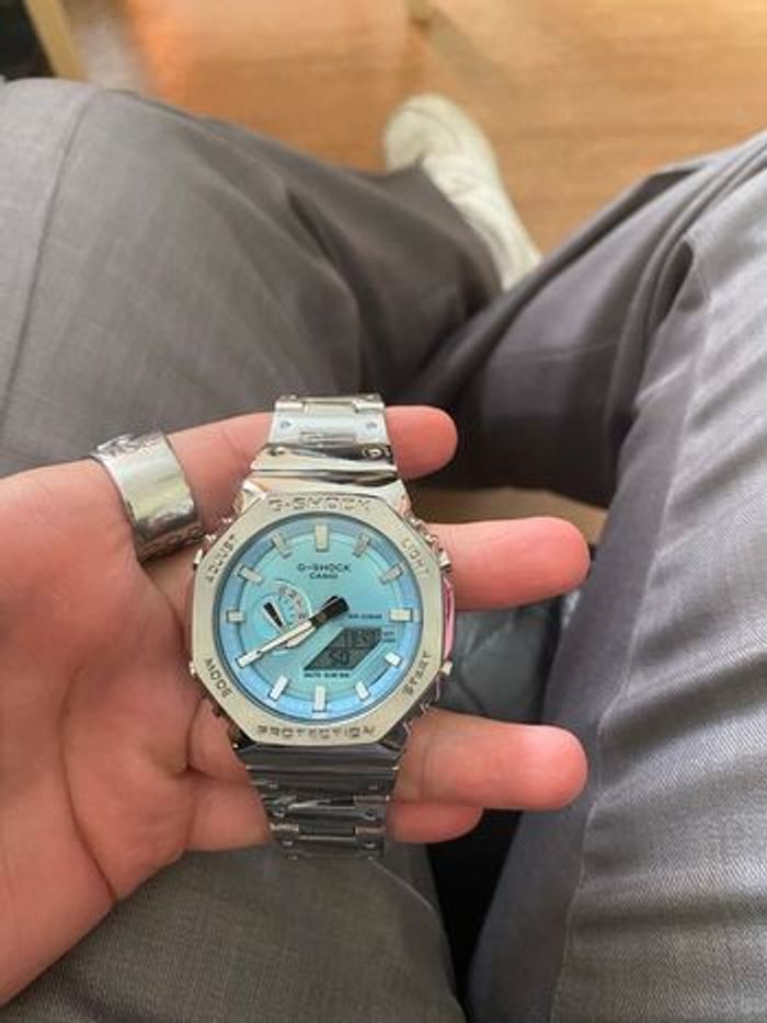 Montre G Shock GM-B2100 bleu ciel