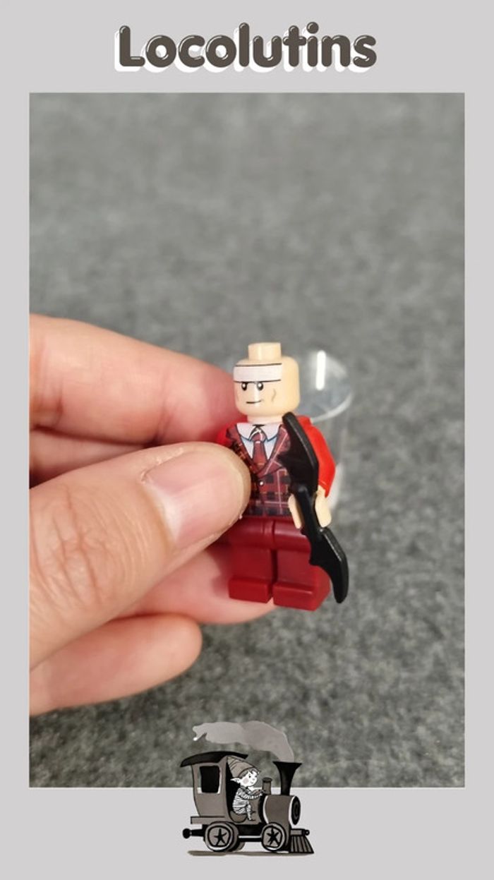 🚂 Figurine Batman en pyjama rouge - photo numéro 5