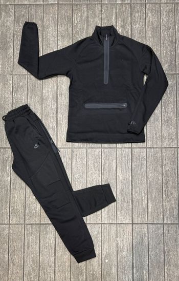 Ensemble Nike